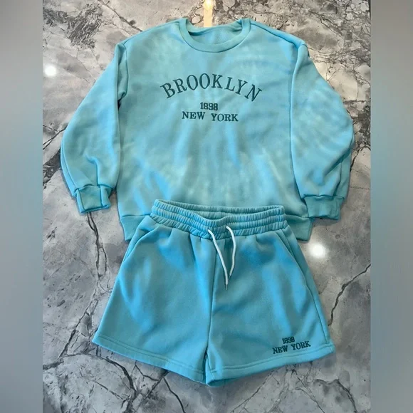 Turquoise Lounge Set 🦋 - Picture 3 of 6